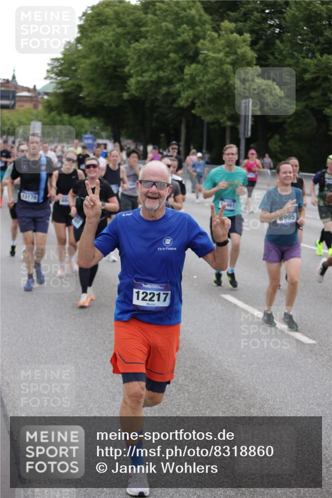 29.06.2025 - hella hamburg halbmarathon Jannik Wohlers http://msf.ph/oto/8318860 29.06.2025 10:39:08 Lombardsbrücke 1883, 2578, 2976, 3353, 4603, 4609, 4855, 5045, 5701, 6321, 6342, 6343, 6427, 6428, 6719, 6726, 6748, 7053, 7125, 7199, 7501, 7524, 7684, 8203, 8995, 9393, 9569, 9698, 9747, 9777, 10512, 10626, 10627, 10833, 10849, 10888, 11381, 11382, 11461, 11729, 12150, 12217, 12680, 13178, 13461, 13495, 13519, 14111, 14114, 14299, 14674, 15265, 15433, 15494, 15536, 16178, 17379, 17407, 17666, 17695, 18944 meine-sportfotos.de