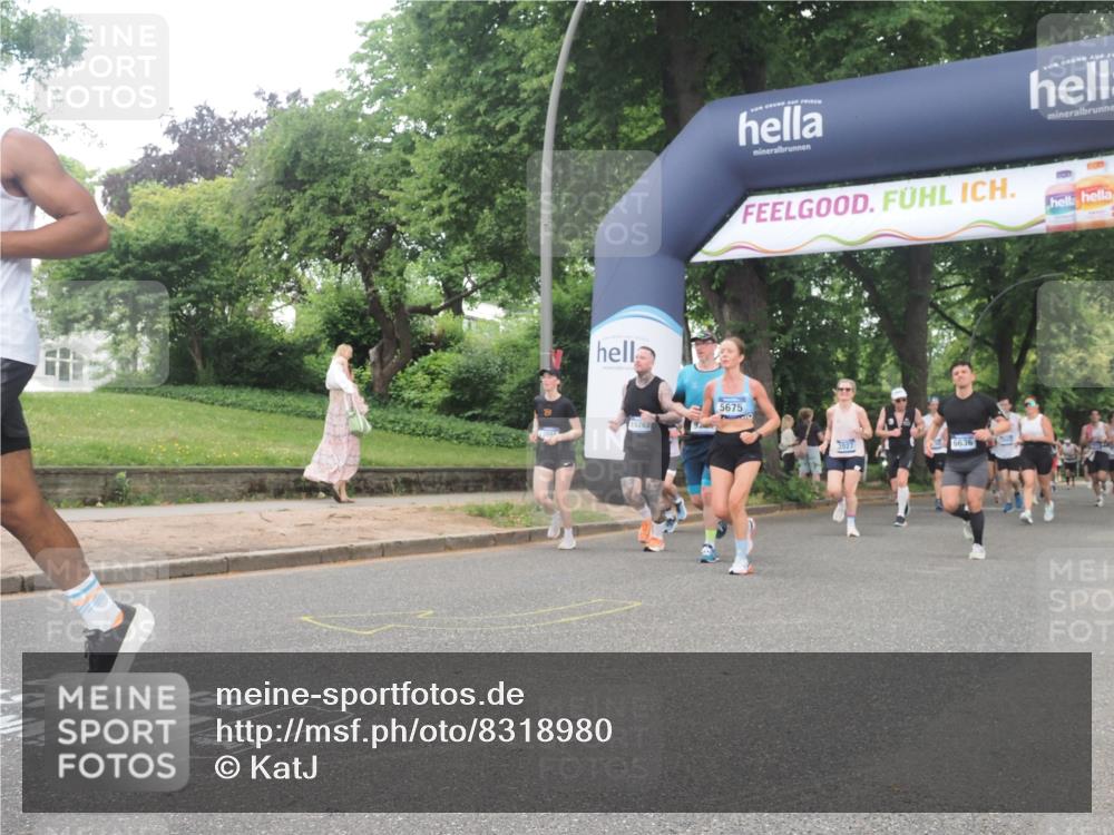 29.06.2025 - hella hamburg halbmarathon KatJ http://msf.ph/oto/8318980 29.06.2025 10:45:34 Zwischen KM18-KM19 1946, 1951, 2027, 4796, 5675, 6636, 7138 meine-sportfotos.de
