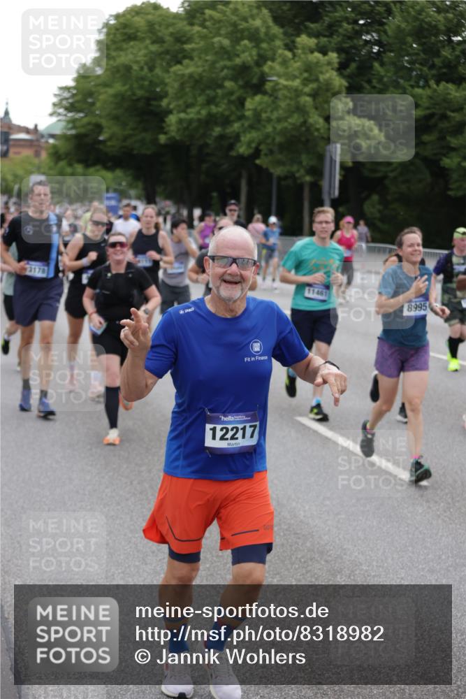 29.06.2025 - hella hamburg halbmarathon Jannik Wohlers http://msf.ph/oto/8318982 29.06.2025 10:39:08 Lombardsbrücke 1883, 2578, 2976, 3353, 4603, 4609, 4855, 5045, 5701, 6321, 6342, 6343, 6427, 6428, 6719, 6726, 6748, 7053, 7125, 7199, 7501, 7524, 7684, 8203, 8995, 9393, 9569, 9698, 9747, 9777, 10512, 10626, 10627, 10833, 10849, 10888, 11381, 11382, 11461, 11729, 12150, 12217, 12680, 13178, 13461, 13495, 13519, 14111, 14114, 14299, 14674, 15265, 15433, 15494, 15536, 16178, 17379, 17407, 17666, 17695, 18944 meine-sportfotos.de
