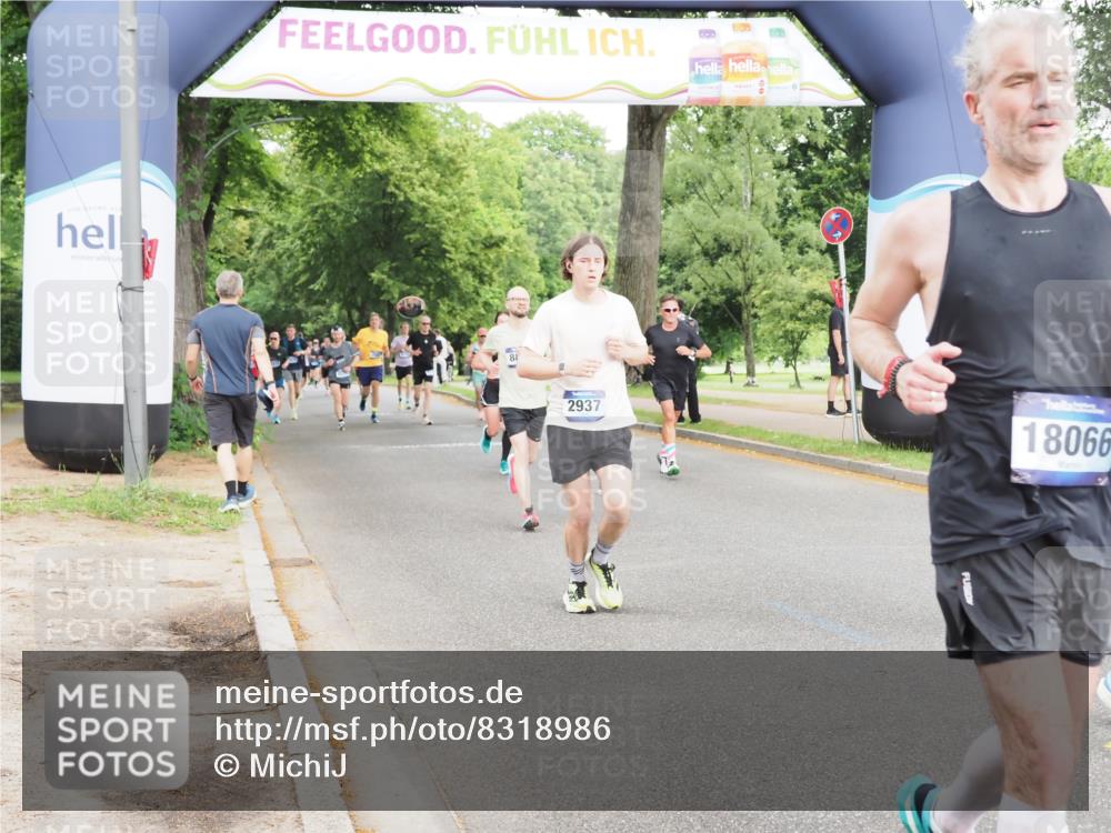 29.06.2025 - hella hamburg halbmarathon MichiJ http://msf.ph/oto/8318986 29.06.2025 10:36:57 Zwischen KM18-KM19 1452, 1476, 2706, 2889, 2937, 3692, 4017, 6158, 7332, 8704, 8821, 9038, 11340, 11451, 13233, 14192, 15422, 16114, 16627, 17982, 18066, 18842, 19109, 19122 meine-sportfotos.de