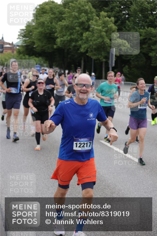 29.06.2025 - hella hamburg halbmarathon Jannik Wohlers http://msf.ph/oto/8319019 29.06.2025 10:39:08 Lombardsbrücke 1883, 2578, 2976, 3353, 4603, 4609, 4855, 5045, 5701, 6321, 6342, 6343, 6427, 6428, 6719, 6726, 6748, 7053, 7125, 7199, 7501, 7524, 7684, 8203, 8995, 9393, 9569, 9698, 9747, 9777, 10512, 10626, 10627, 10833, 10849, 10888, 11381, 11382, 11461, 11729, 12150, 12217, 12680, 13178, 13461, 13495, 13519, 14111, 14114, 14299, 14674, 15265, 15433, 15494, 15536, 16178, 17379, 17407, 17666, 17695, 18944 meine-sportfotos.de
