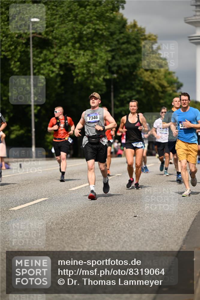 29.06.2025 - hella hamburg halbmarathon Dr. Thomas Lammeyer http://msf.ph/oto/8319064 29.06.2025 10:17:20 Kennedybrücke 1007, 1328, 1859, 2055, 2359, 2961, 2987, 3218, 3729, 4554, 4950, 5232, 5597, 5598, 6026, 6207, 7346, 7460, 8115, 8279, 8913, 9128, 9527, 10581 meine-sportfotos.de
