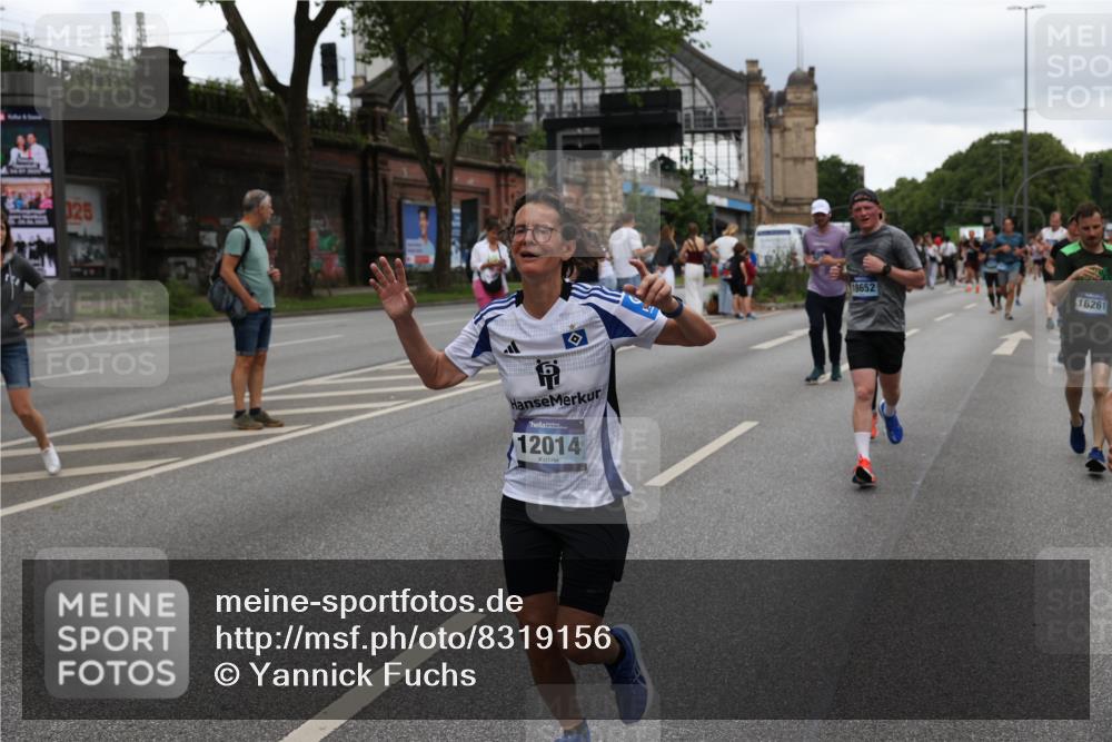29.06.2025 - hella hamburg halbmarathon Yannick Fuchs http://msf.ph/oto/8319156 29.06.2025 10:50:54 20KM 1387, 1485, 2034, 2282, 2417, 2676, 3413, 3435, 3836, 4167, 4940, 5033, 5492, 6272, 6399, 6416, 6835, 7716, 8393, 8542, 8652, 8669, 8825, 9488, 9577, 9727, 9820, 9907, 9934, 10133, 10212, 11043, 11083, 11212, 11590, 11612, 11832, 12014, 12440, 12523, 13245, 13666, 13750, 13863, 14139, 14369, 14678, 15097, 15145, 15695, 15712, 15726, 16113, 16257, 16261, 16470, 16634, 16830, 16909, 17160, 17617, 17779, 17828, 18208, 18652, 19184 meine-sportfotos.de