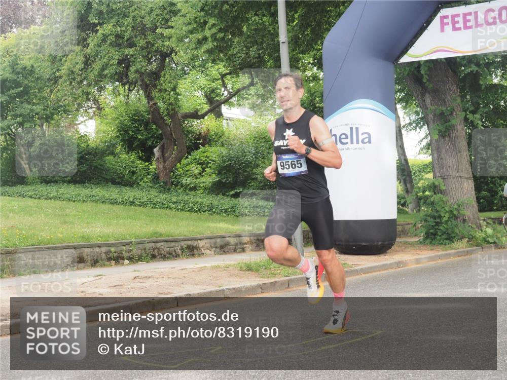 29.06.2025 - hella hamburg halbmarathon KatJ http://msf.ph/oto/8319190 29.06.2025 10:16:09 Zwischen KM18-KM19  meine-sportfotos.de
