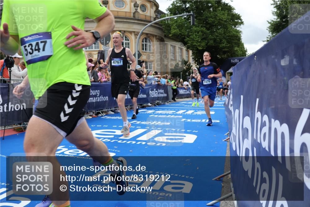 29.06.2025 - hella hamburg halbmarathon Strokosch-Dieckow http://msf.ph/oto/8319212 29.06.2025 10:58:29 Ziel 2619, 2978, 3251, 4467, 4550, 4767, 5341, 5347, 6595, 7082, 7476, 7659, 9316, 11808, 12712, 12809, 12879, 14355, 16531, 17415, 18266, 18501, 18556, 18891, 19166 meine-sportfotos.de