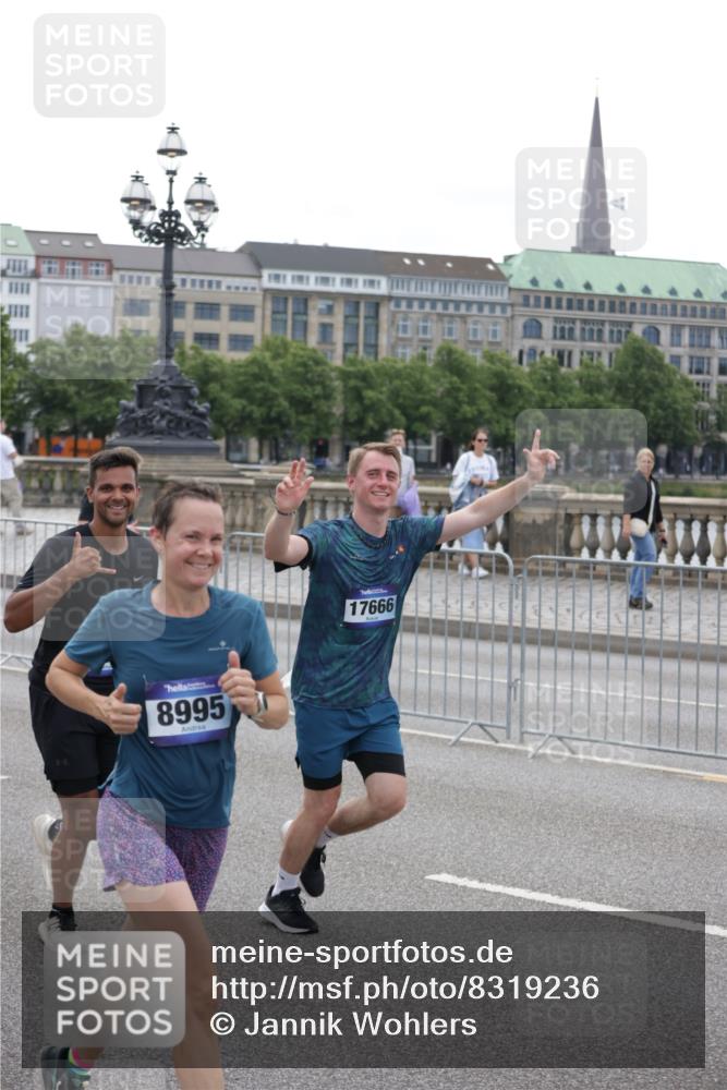 29.06.2025 - hella hamburg halbmarathon Jannik Wohlers http://msf.ph/oto/8319236 29.06.2025 10:39:10 Lombardsbrücke 2578, 2976, 3353, 4298, 4603, 4609, 4855, 5045, 5701, 6321, 6342, 6343, 6427, 6428, 6719, 6726, 6748, 7053, 7125, 7199, 7501, 7684, 8203, 8995, 9569, 9698, 9747, 9777, 10512, 10626, 10627, 10666, 10833, 10849, 10888, 11461, 12150, 12217, 12680, 13178, 13495, 13519, 14111, 14114, 14299, 14674, 15265, 15433, 15494, 15536, 16178, 17379, 17407, 17666, 17695, 18944 meine-sportfotos.de