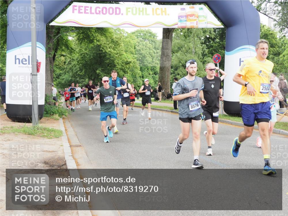 29.06.2025 - hella hamburg halbmarathon MichiJ http://msf.ph/oto/8319270 29.06.2025 10:37:03 Zwischen KM18-KM19 2504, 2788, 2937, 3414, 4711, 7297, 8576, 8819, 8821, 9463, 9770, 12670, 18842 meine-sportfotos.de