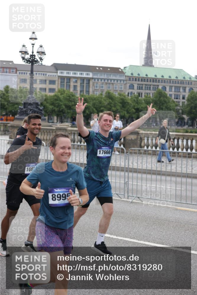 29.06.2025 - hella hamburg halbmarathon Jannik Wohlers http://msf.ph/oto/8319280 29.06.2025 10:39:10 Lombardsbrücke 2578, 2976, 3353, 4298, 4603, 4609, 4855, 5045, 5701, 6321, 6342, 6343, 6427, 6428, 6719, 6726, 6748, 7053, 7125, 7199, 7501, 7684, 8203, 8995, 9569, 9698, 9747, 9777, 10512, 10626, 10627, 10666, 10833, 10849, 10888, 11461, 12150, 12217, 12680, 13178, 13495, 13519, 14111, 14114, 14299, 14674, 15265, 15433, 15494, 15536, 16178, 17379, 17407, 17666, 17695, 18944 meine-sportfotos.de