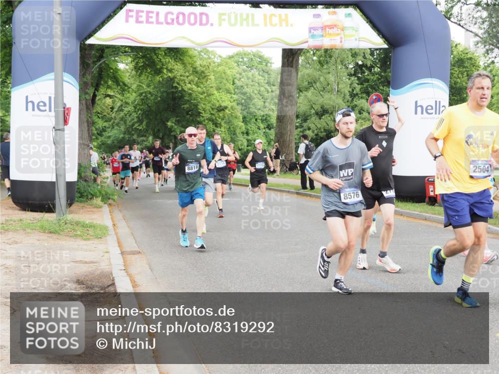 29.06.2025 - hella hamburg halbmarathon MichiJ http://msf.ph/oto/8319292 29.06.2025 10:37:03 Zwischen KM18-KM19 2504, 2788, 2937, 3414, 4711, 7297, 8576, 8819, 8821, 9463, 9770, 12670, 18842 meine-sportfotos.de