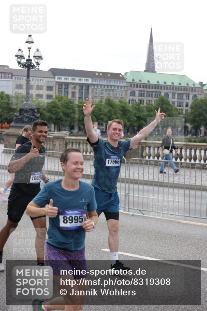 29.06.2025 - hella hamburg halbmarathon Jannik Wohlers http://msf.ph/oto/8319308 29.06.2025 10:39:10 Lombardsbrücke 2578, 2976, 3353, 4298, 4603, 4609, 4855, 5045, 5701, 6321, 6342, 6343, 6427, 6428, 6719, 6726, 6748, 7053, 7125, 7199, 7501, 7684, 8203, 8995, 9569, 9698, 9747, 9777, 10512, 10626, 10627, 10666, 10833, 10849, 10888, 11461, 12150, 12217, 12680, 13178, 13495, 13519, 14111, 14114, 14299, 14674, 15265, 15433, 15494, 15536, 16178, 17379, 17407, 17666, 17695, 18944 meine-sportfotos.de