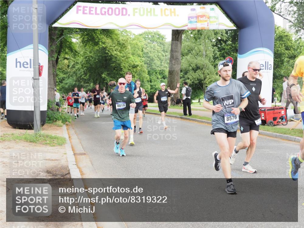29.06.2025 - hella hamburg halbmarathon MichiJ http://msf.ph/oto/8319322 29.06.2025 10:37:04 Zwischen KM18-KM19 2504, 2788, 2937, 3414, 4711, 7297, 8576, 8819, 8821, 9463, 9770, 12670, 17745, 18842 meine-sportfotos.de