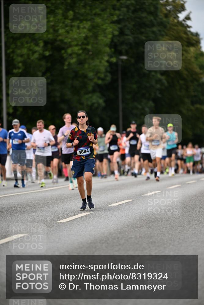 29.06.2025 - hella hamburg halbmarathon Dr. Thomas Lammeyer http://msf.ph/oto/8319324 29.06.2025 10:39:05 Kennedybrücke 1417, 1497, 2265, 2355, 2482, 2751, 3130, 3409, 3420, 4884, 5453, 6171, 6310, 6329, 6335, 6571, 6803, 6859, 7020, 7299, 8369, 8965, 9164, 9248, 10335, 10464, 10606 meine-sportfotos.de