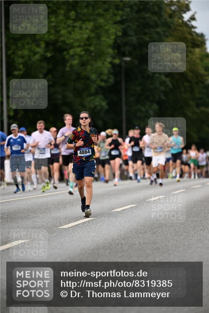 29.06.2025 - hella hamburg halbmarathon Dr. Thomas Lammeyer http://msf.ph/oto/8319385 29.06.2025 10:39:05 Kennedybrücke 1417, 1497, 2265, 2355, 2482, 2751, 3130, 3409, 3420, 4884, 5453, 6171, 6310, 6329, 6335, 6571, 6803, 6859, 7020, 7299, 8369, 8965, 9164, 9248, 10335, 10464, 10606 meine-sportfotos.de