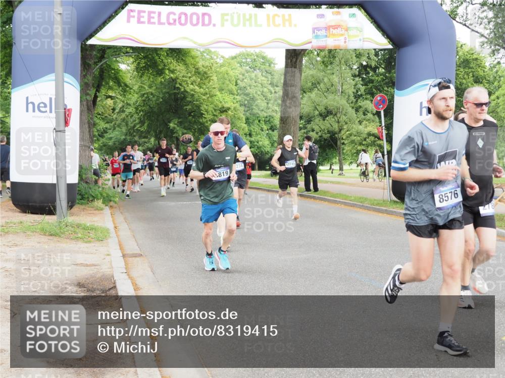 29.06.2025 - hella hamburg halbmarathon MichiJ http://msf.ph/oto/8319415 29.06.2025 10:37:04 Zwischen KM18-KM19 2504, 2788, 2937, 3414, 4711, 7297, 8576, 8819, 8821, 9463, 9770, 12670, 17745, 18842 meine-sportfotos.de