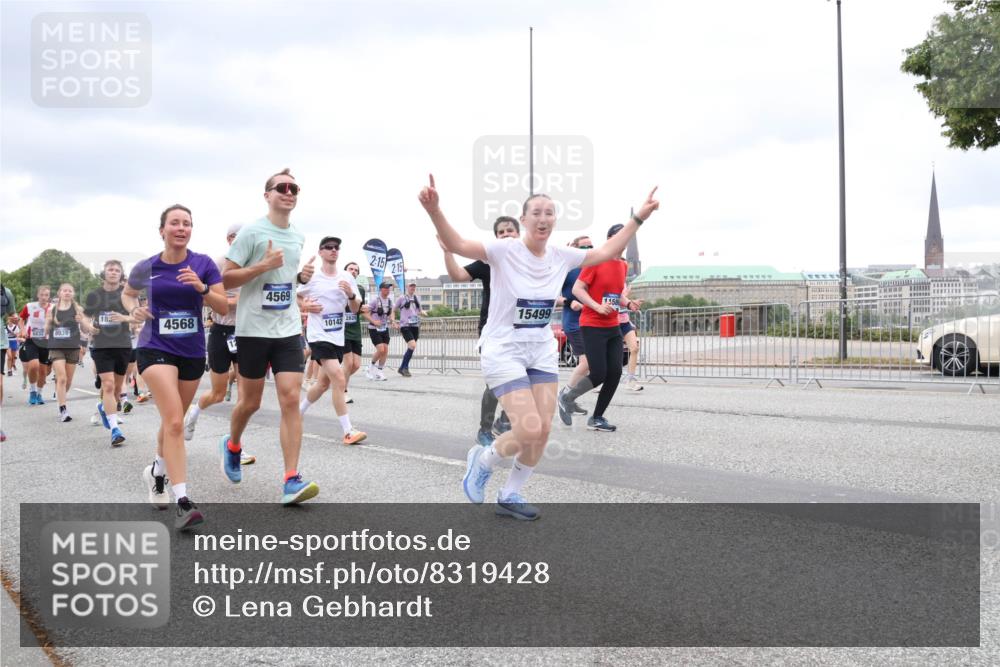 29.06.2025 - hella hamburg halbmarathon Lena Gebhardt http://msf.ph/oto/8319428 29.06.2025 10:57:10 Lombardsbrücke 183, 8039, 4568, 4569, 10142, 2829, 2, 15, 2, 15, 15499, 11586, 1207, 2041, 2370, 2871, 2932, 3195, 3348, 3387, 3388, 3418, 3470, 3485, 3516, 3517, 3723, 3851, 4086, 4094, 4106, 4118, 4180, 4241, 4485, 4568, 4569, 4611, 4998, 5057, 5316, 5589, 5639, 5738, 5944, 6053, 6284, 6348, 6349, 6832, 6981, 7381, 7416, 7417, 7592, 7728, 7787, 7964, 8039, 8150, 8197, 8224, 8287, 8540, 8546, 8552, 8679, 8851, 8853, 9110, 9298, 9299 meine-sportfotos.de