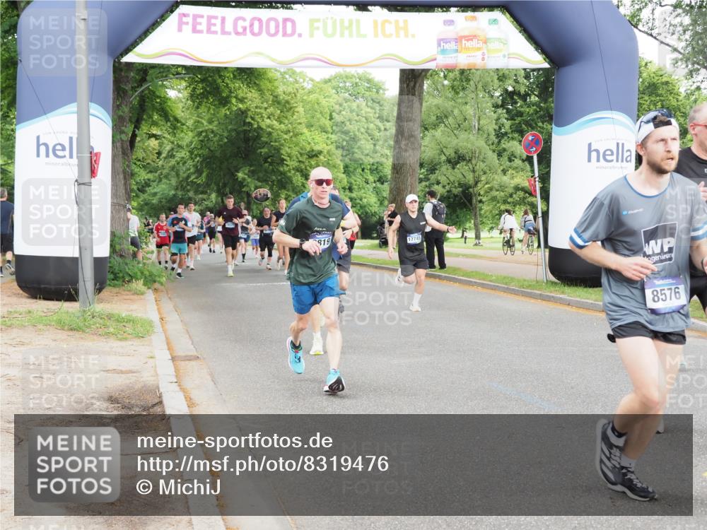 29.06.2025 - hella hamburg halbmarathon MichiJ http://msf.ph/oto/8319476 29.06.2025 10:37:04 Zwischen KM18-KM19 2504, 2788, 2937, 3414, 4711, 7297, 8576, 8819, 8821, 9463, 9770, 12670, 17745, 18842 meine-sportfotos.de