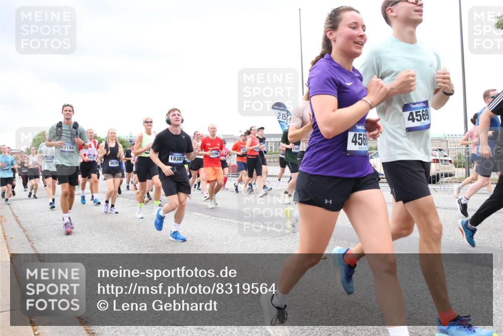 29.06.2025 - hella hamburg halbmarathon Lena Gebhardt http://msf.ph/oto/8319564 29.06.2025 10:57:11 Lombardsbrücke 2871, 4241, 3194, 18387, 8039, 298, 2, 15, 1282, 456, 4569, 1207, 2041, 2370, 2871, 2932, 3195, 3348, 3387, 3388, 3418, 3470, 3485, 3516, 3517, 3723, 3851, 4086, 4094, 4106, 4118, 4180, 4241, 4485, 4568, 4569, 4611, 4998, 5057, 5316, 5589, 5639, 5738, 5944, 6053, 6284, 6348, 6349, 6832, 6981, 7381, 7416, 7417, 7592, 7728, 7787, 7964, 8035, 8039, 8150, 8197, 8224, 8287, 8386, 8540, 8546, 8552, 8679, 8851, 8853, 9110, 9298, 9299 meine-sportfotos.de