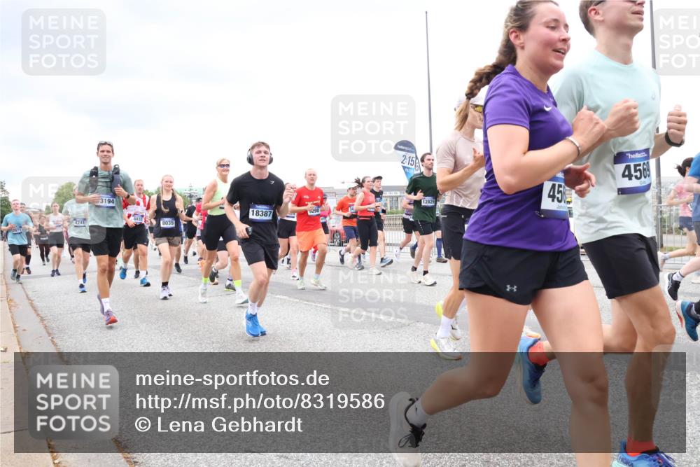 29.06.2025 - hella hamburg halbmarathon Lena Gebhardt http://msf.ph/oto/8319586 29.06.2025 10:57:11 Lombardsbrücke 2871, 4241, 3194, 18387, 8039, 9298, 2, 15, 12829, 45, 456, 1207, 2041, 2370, 2871, 2932, 3195, 3348, 3387, 3388, 3418, 3470, 3485, 3516, 3517, 3723, 3851, 4086, 4094, 4106, 4118, 4180, 4241, 4485, 4568, 4569, 4611, 4998, 5057, 5316, 5589, 5639, 5738, 5944, 6053, 6284, 6348, 6349, 6832, 6981, 7381, 7416, 7417, 7592, 7728, 7787, 7964, 8035, 8039, 8150, 8197, 8224, 8287, 8386, 8540, 8546, 8552, 8679, 8851, 8853, 9110, 9298, 9299 meine-sportfotos.de