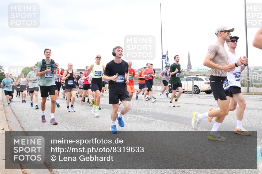 29.06.2025 - hella hamburg halbmarathon Lena Gebhardt http://msf.ph/oto/8319633 29.06.2025 10:57:12 Lombardsbrücke 2871, 4241, 13194, 8039, 15209, 8387, 298, 5444, 1282, 1226, 1014, 000, 1207, 2041, 2370, 2871, 2932, 3195, 3348, 3387, 3388, 3418, 3470, 3485, 3516, 3517, 3723, 3851, 4086, 4094, 4106, 4118, 4180, 4241, 4485, 4568, 4569, 4611, 4998, 5057, 5316, 5589, 5639, 5738, 5944, 6053, 6284, 6348, 6349, 6832, 6981, 7381, 7416, 7417, 7592, 7728, 7787, 7964, 8035, 8039, 8150, 8197, 8224, 8287, 8386, 8540, 8546, 8552, 8679, 8851, 8853, 9110, 9298, 9299 meine-sportfotos.de