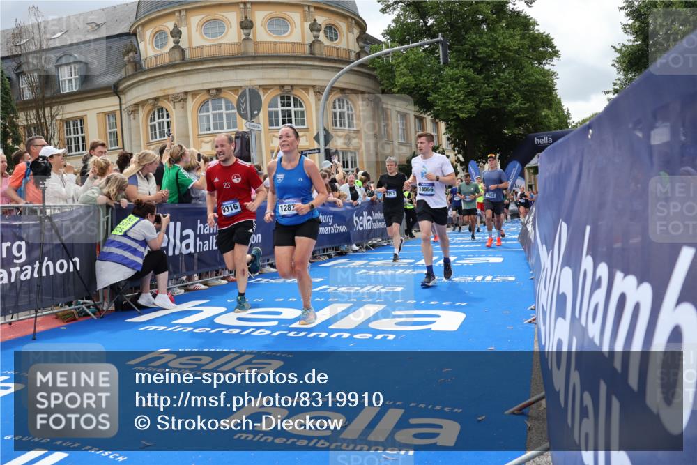 29.06.2025 - hella hamburg halbmarathon Strokosch-Dieckow http://msf.ph/oto/8319910 29.06.2025 10:58:34 Ziel 1319, 2619, 2978, 3251, 4467, 5341, 6592, 6595, 7082, 7659, 8322, 9316, 12712, 12809, 12862, 12879, 13694, 15197, 16189, 18501, 18556, 18587, 19166 meine-sportfotos.de