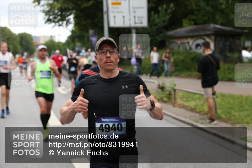 29.06.2025 - hella hamburg halbmarathon Yannick Fuchs http://msf.ph/oto/8319941 29.06.2025 10:50:58 20KM 1387, 1485, 2034, 2282, 2417, 2676, 3435, 3836, 4167, 4940, 5033, 5728, 6272, 6416, 6835, 7716, 8393, 8825, 9488, 9577, 9727, 9820, 10133, 10212, 11043, 11083, 11212, 11590, 11612, 11832, 12014, 12440, 12523, 13245, 13523, 13863, 14139, 14369, 15125, 15145, 15712, 15726, 16093, 16113, 16257, 16261, 16470, 16830, 16909, 17160, 17201, 17617, 17769, 17779, 17828, 17848, 18208, 18388, 18652, 19184 meine-sportfotos.de