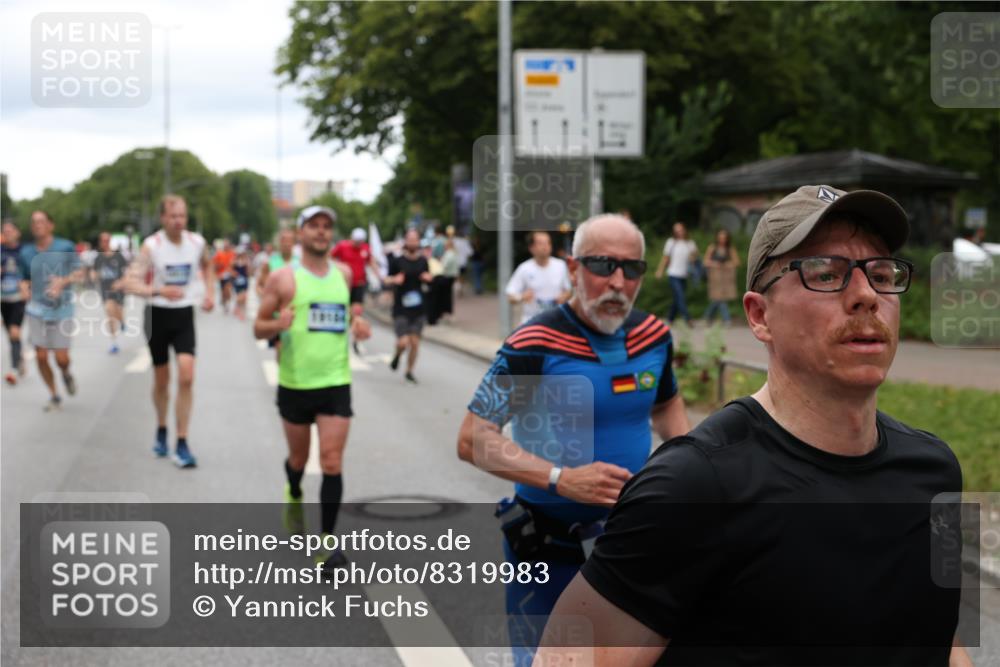 29.06.2025 - hella hamburg halbmarathon Yannick Fuchs http://msf.ph/oto/8319983 29.06.2025 10:50:58 20KM 1387, 1485, 2034, 2282, 2417, 2676, 3435, 3836, 4167, 4940, 5033, 5728, 6272, 6416, 6835, 7716, 8393, 8825, 9488, 9577, 9727, 9820, 10133, 10212, 11043, 11083, 11212, 11590, 11612, 11832, 12014, 12440, 12523, 13245, 13523, 13863, 14139, 14369, 15125, 15145, 15712, 15726, 16093, 16113, 16257, 16261, 16470, 16830, 16909, 17160, 17201, 17617, 17769, 17779, 17828, 17848, 18208, 18388, 18652, 19184 meine-sportfotos.de