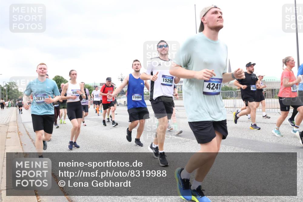 29.06.2025 - hella hamburg halbmarathon Lena Gebhardt http://msf.ph/oto/8319988 29.06.2025 10:57:15 Lombardsbrücke 2871, 69, 14146, 15060, 15298, 4241, 15640, 932, 1207, 2041, 2370, 2871, 2932, 3195, 3348, 3387, 3388, 3418, 3470, 3485, 3723, 3750, 3851, 4086, 4106, 4180, 4197, 4241, 4485, 4568, 4569, 4611, 4998, 5057, 5117, 5316, 5589, 5639, 5738, 5944, 6053, 6284, 6827, 6832, 6981, 7381, 7416, 7417, 7592, 7728, 7787, 7964, 8035, 8039, 8197, 8224, 8287, 8386, 8540, 8546, 8552, 8679, 8851, 8853, 8873, 9110, 9298, 9299 meine-sportfotos.de