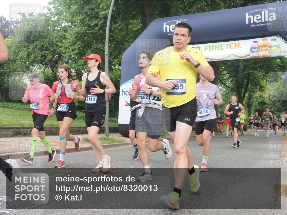 29.06.2025 - hella hamburg halbmarathon KatJ http://msf.ph/oto/8320013 29.06.2025 10:45:40 Zwischen KM18-KM19 1642, 2027, 2584, 2677, 2759, 2855, 3114, 4550, 5675, 6636, 6860, 8392 meine-sportfotos.de