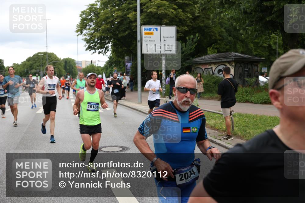 29.06.2025 - hella hamburg halbmarathon Yannick Fuchs http://msf.ph/oto/8320112 29.06.2025 10:50:59 20KM 1387, 1485, 2034, 2282, 2417, 2676, 3435, 3836, 4167, 4940, 5033, 5728, 6272, 7269, 7716, 8393, 8825, 9488, 9577, 9820, 10133, 10212, 11043, 11083, 11212, 11590, 11612, 11832, 12014, 12523, 13245, 13523, 13863, 14139, 14361, 14369, 14881, 15110, 15125, 15145, 15712, 15726, 16093, 16113, 16257, 16261, 16470, 16830, 16909, 17160, 17201, 17617, 17769, 17779, 17828, 17848, 18208, 18388, 18652, 19184 meine-sportfotos.de