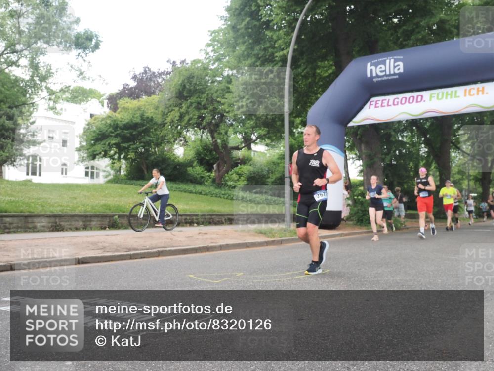 29.06.2025 - hella hamburg halbmarathon KatJ http://msf.ph/oto/8320126 29.06.2025 10:45:43 Zwischen KM18-KM19 1642, 2348, 2584, 2677, 2759, 2855, 3114, 4550, 6860, 8392 meine-sportfotos.de