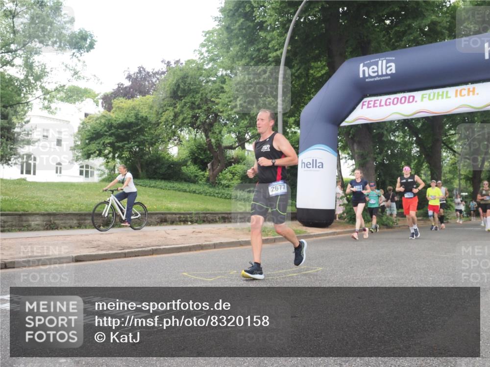 29.06.2025 - hella hamburg halbmarathon KatJ http://msf.ph/oto/8320158 29.06.2025 10:45:43 Zwischen KM18-KM19 1642, 2348, 2584, 2677, 2759, 2855, 3114, 4550, 6860, 8392 meine-sportfotos.de