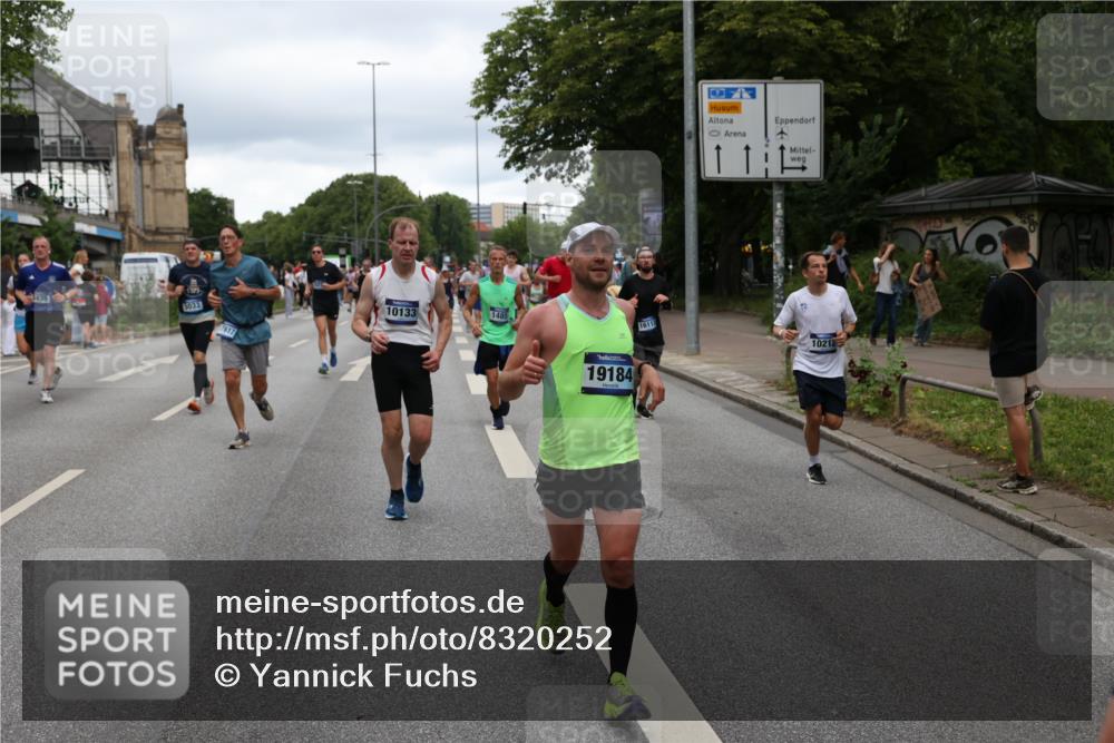 29.06.2025 - hella hamburg halbmarathon Yannick Fuchs http://msf.ph/oto/8320252 29.06.2025 10:50:59 20KM 1387, 1485, 2034, 2282, 2417, 2676, 3435, 3836, 4167, 4940, 5033, 5728, 6272, 7269, 7716, 8393, 8825, 9488, 9577, 9820, 10133, 10212, 11043, 11083, 11212, 11590, 11612, 11832, 12014, 12523, 13245, 13523, 13863, 14139, 14361, 14369, 14881, 15110, 15125, 15145, 15712, 15726, 16093, 16113, 16257, 16261, 16470, 16830, 16909, 17160, 17201, 17617, 17769, 17779, 17828, 17848, 18208, 18388, 18652, 19184 meine-sportfotos.de