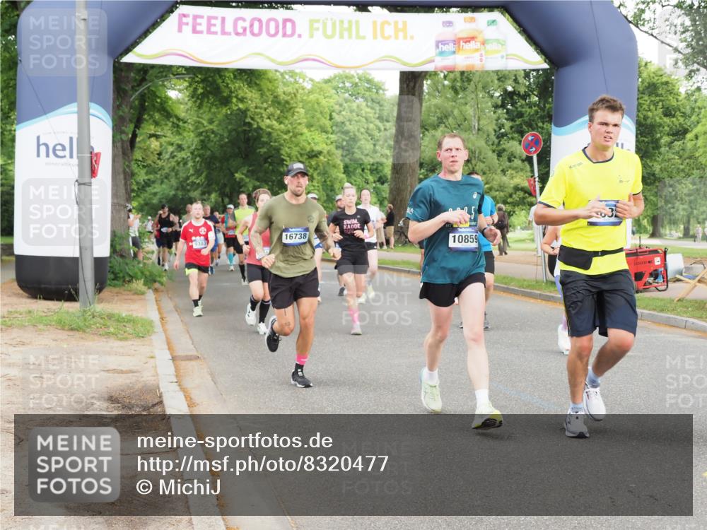 29.06.2025 - hella hamburg halbmarathon MichiJ http://msf.ph/oto/8320477 29.06.2025 10:37:14 Zwischen KM18-KM19 2020, 2234, 2880, 3562, 4247, 7657, 8437, 8454, 8921, 9031, 9303, 9597, 10859, 11819, 12203, 12421, 15950, 16738 meine-sportfotos.de