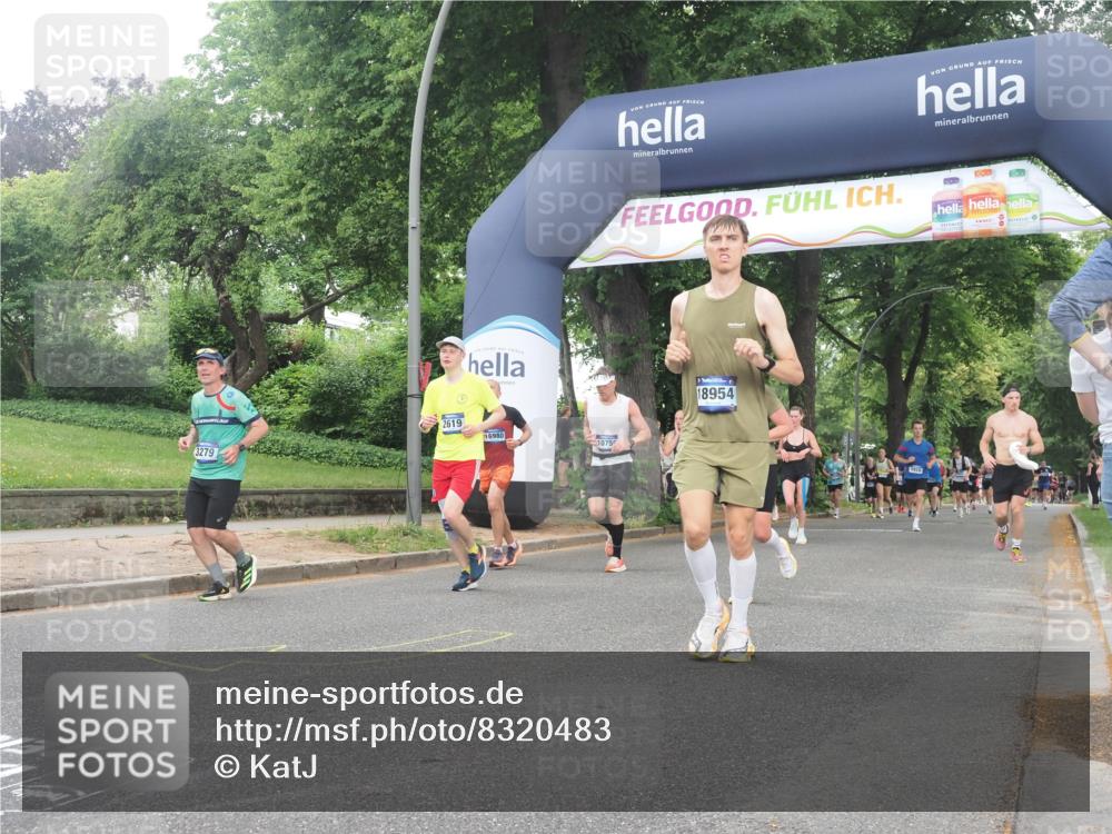 29.06.2025 - hella hamburg halbmarathon KatJ http://msf.ph/oto/8320483 29.06.2025 10:45:46 Zwischen KM18-KM19 2348, 2619, 2677, 3279, 6860, 8392 meine-sportfotos.de