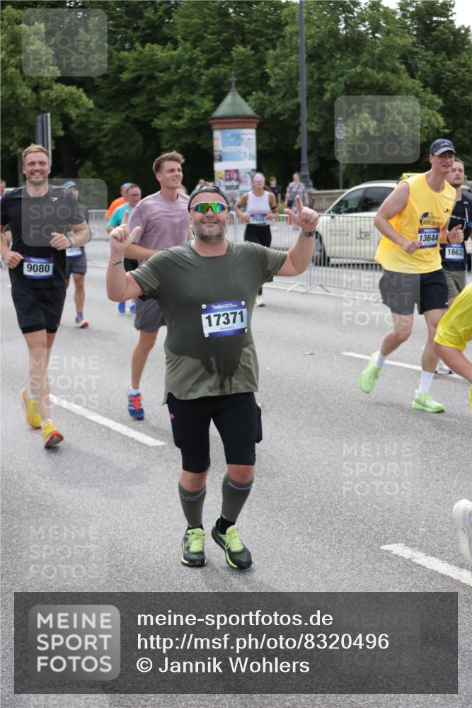 29.06.2025 - hella hamburg halbmarathon Jannik Wohlers http://msf.ph/oto/8320496 29.06.2025 10:39:28 Lombardsbrücke 1058, 1076, 1586, 1899, 2313, 2976, 3046, 3882, 3883, 3884, 4298, 4752, 5229, 5654, 5901, 6428, 6698, 6739, 7045, 7125, 7429, 7455, 7456, 8107, 8612, 8622, 8865, 8866, 9080, 9195, 9292, 10441, 10648, 10666, 10714, 10833, 10901, 10939, 11242, 11664, 11874, 11982, 12414, 12631, 12883, 12906, 13644, 14327, 14578, 14882, 15111, 15265, 16532, 16784, 17407, 17634, 18157, 18944, 19121, 19163 meine-sportfotos.de