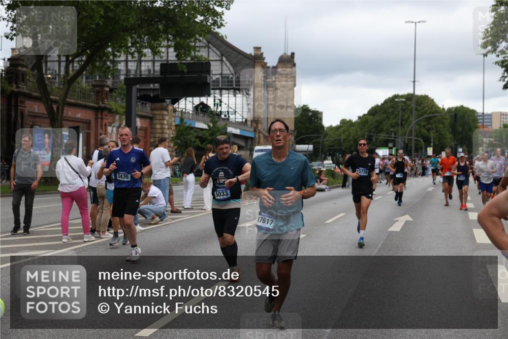 29.06.2025 - hella hamburg halbmarathon Yannick Fuchs http://msf.ph/oto/8320545 29.06.2025 10:51:00 20KM 1387, 1485, 2034, 2282, 2417, 2676, 3435, 4167, 4940, 5033, 5728, 6272, 7269, 7716, 8393, 8825, 9488, 9577, 9820, 10133, 10212, 11043, 11083, 11212, 11590, 11612, 11832, 12014, 12523, 13245, 13523, 13863, 14139, 14361, 14369, 14881, 15110, 15125, 15145, 15712, 15726, 16093, 16113, 16257, 16261, 16470, 16830, 16909, 17160, 17201, 17617, 17769, 17779, 17828, 17848, 18208, 18388, 18652, 19184 meine-sportfotos.de