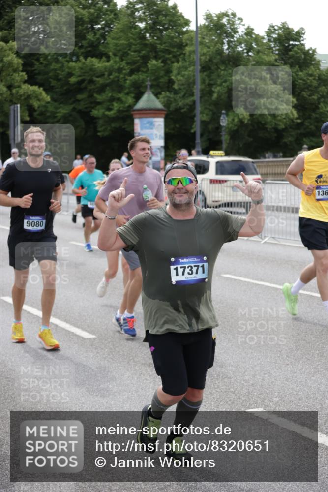 29.06.2025 - hella hamburg halbmarathon Jannik Wohlers http://msf.ph/oto/8320651 29.06.2025 10:39:28 Lombardsbrücke 1058, 1076, 1586, 1899, 2313, 2976, 3046, 3882, 3883, 3884, 4298, 4752, 5229, 5654, 5901, 6428, 6698, 6739, 7045, 7125, 7429, 7455, 7456, 8107, 8612, 8622, 8865, 8866, 9080, 9195, 9292, 10441, 10648, 10666, 10714, 10833, 10901, 10939, 11242, 11664, 11874, 11982, 12414, 12631, 12883, 12906, 13644, 14327, 14578, 14882, 15111, 15265, 16532, 16784, 17407, 17634, 18157, 18944, 19121, 19163 meine-sportfotos.de