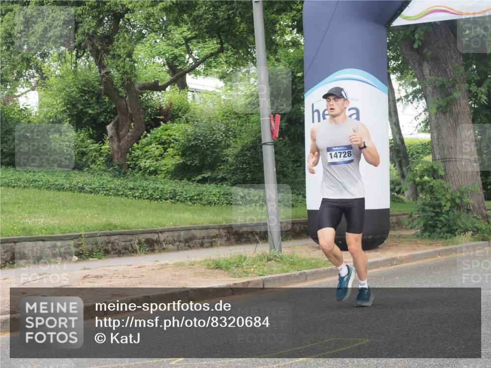 29.06.2025 - hella hamburg halbmarathon KatJ http://msf.ph/oto/8320684 29.06.2025 10:16:27 Zwischen KM18-KM19  meine-sportfotos.de