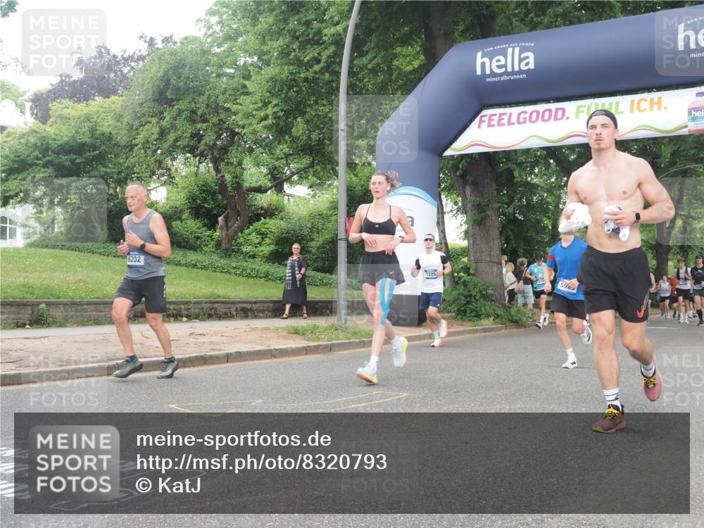 29.06.2025 - hella hamburg halbmarathon KatJ http://msf.ph/oto/8320793 29.06.2025 10:45:50 Zwischen KM18-KM19 2348, 2619, 3279, 5926, 6202 meine-sportfotos.de