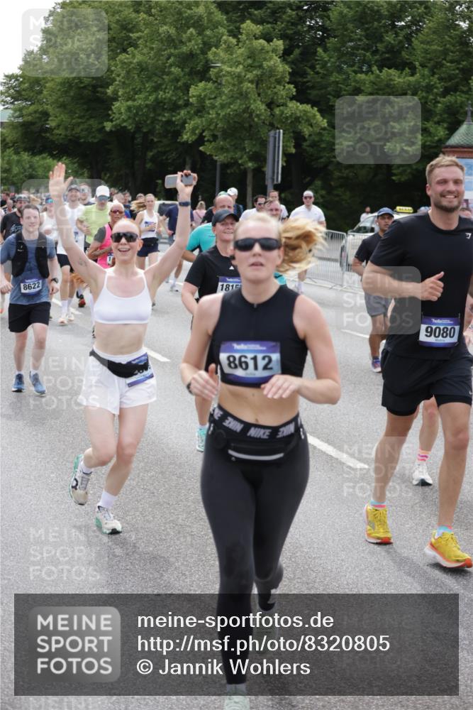 29.06.2025 - hella hamburg halbmarathon Jannik Wohlers http://msf.ph/oto/8320805 29.06.2025 10:39:29 Lombardsbrücke 1058, 1076, 1586, 1899, 2313, 2976, 3046, 3882, 3883, 3884, 4298, 4752, 5229, 5654, 5877, 5901, 6698, 6739, 7045, 7125, 7429, 7455, 7456, 8107, 8612, 8622, 8865, 8866, 9080, 9195, 9292, 9495, 10441, 10648, 10666, 10714, 10901, 10939, 11242, 11244, 11664, 11874, 11982, 12414, 12631, 12883, 12906, 13644, 14327, 14578, 14882, 15111, 16532, 16784, 17407, 17634, 18157, 19121, 19163 meine-sportfotos.de