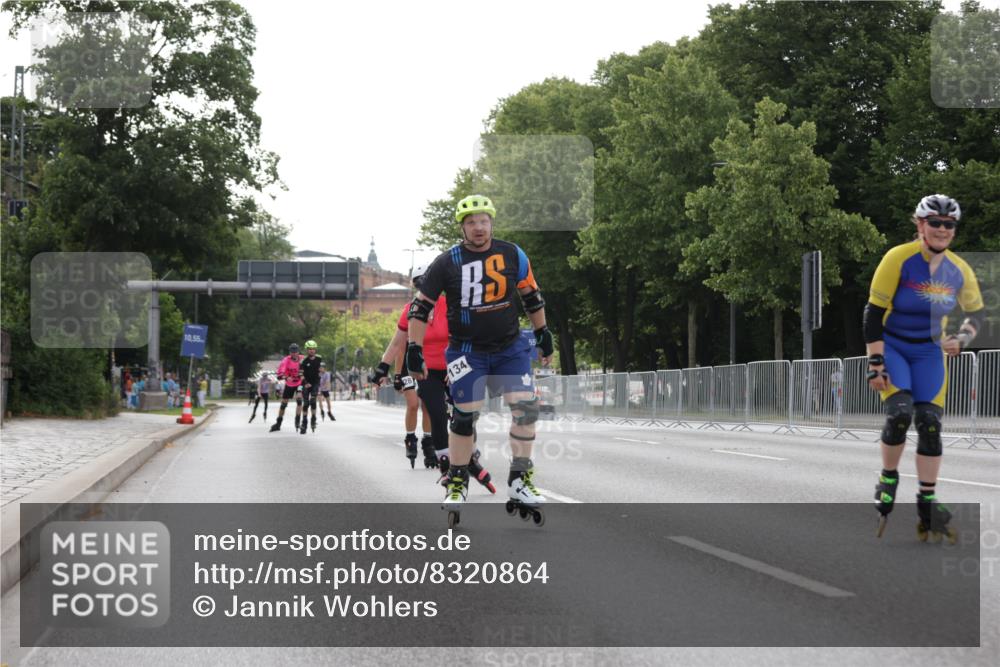 29.06.2025 - hella hamburg halbmarathon Jannik Wohlers http://msf.ph/oto/8320864 29.06.2025 09:00:17 Lombardsbrücke  meine-sportfotos.de