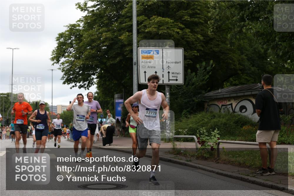 29.06.2025 - hella hamburg halbmarathon Yannick Fuchs http://msf.ph/oto/8320871 29.06.2025 10:51:04 20KM 1387, 1485, 1715, 1719, 1972, 2034, 2282, 2417, 2676, 3435, 4167, 4940, 5033, 5728, 6272, 7269, 8744, 9577, 9820, 10133, 10212, 11043, 11590, 11612, 11832, 13245, 13523, 13863, 14361, 14369, 14881, 14951, 15110, 15125, 15145, 15220, 15712, 15726, 16093, 16113, 16470, 16830, 16909, 17160, 17201, 17617, 17769, 17779, 17828, 17848, 18388, 19184 meine-sportfotos.de