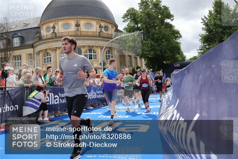 29.06.2025 - hella hamburg halbmarathon Strokosch-Dieckow http://msf.ph/oto/8320886 29.06.2025 10:58:43 Ziel 1319, 2488, 2656, 2840, 3859, 5277, 5675, 6592, 6720, 7659, 8322, 8807, 8929, 10268, 10539, 10943, 11605, 11846, 12862, 13512, 13694, 13880, 14266, 14902, 14965, 15197, 16189, 17405, 17630, 17839, 18232, 18587, 18954 meine-sportfotos.de