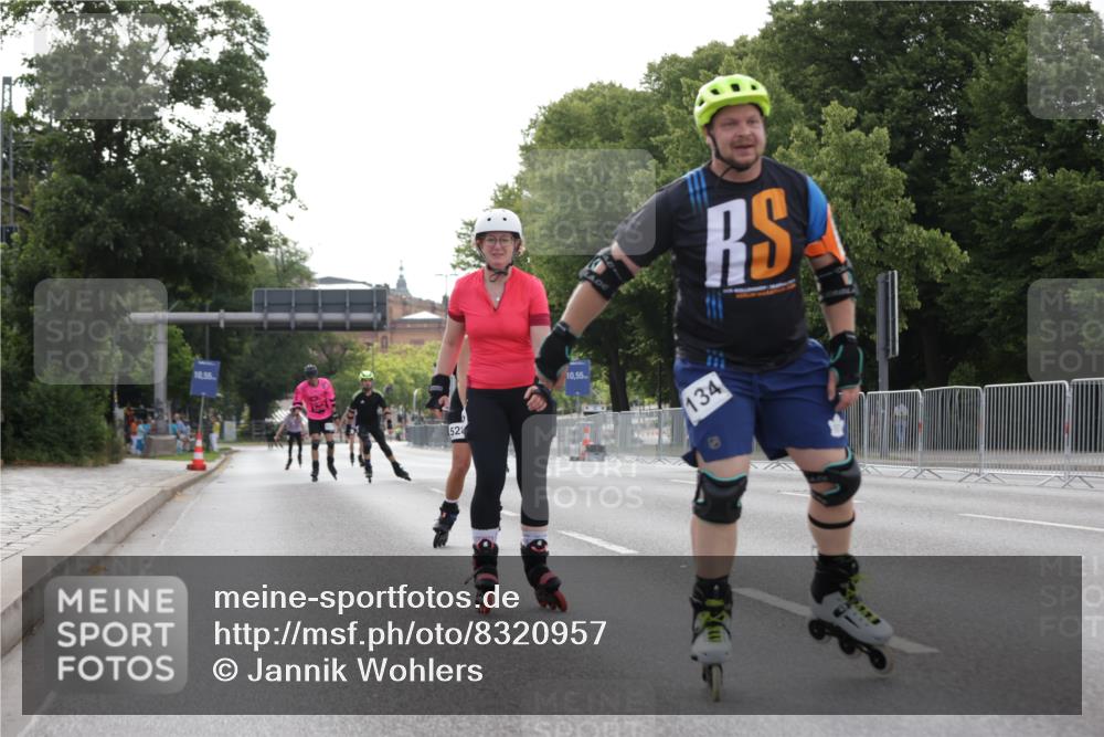 29.06.2025 - hella hamburg halbmarathon Jannik Wohlers http://msf.ph/oto/8320957 29.06.2025 09:00:18 Lombardsbrücke  meine-sportfotos.de