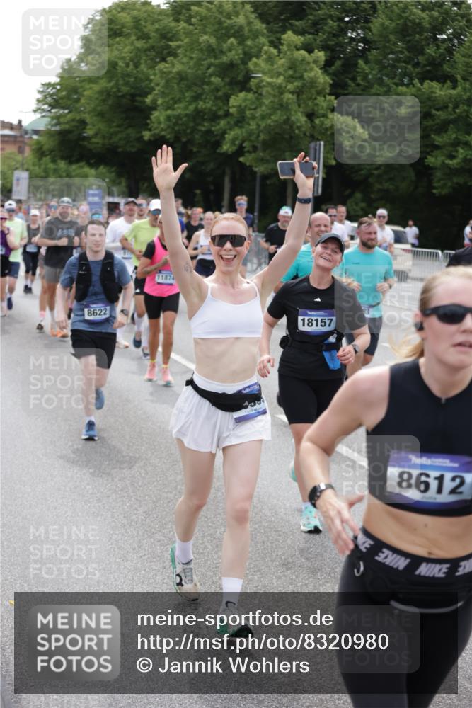 29.06.2025 - hella hamburg halbmarathon Jannik Wohlers http://msf.ph/oto/8320980 29.06.2025 10:39:29 Lombardsbrücke 1058, 1076, 1586, 1899, 2313, 2976, 3046, 3882, 3883, 3884, 4298, 4752, 5229, 5654, 5877, 5901, 6698, 6739, 7045, 7125, 7429, 7455, 7456, 8107, 8612, 8622, 8865, 8866, 9080, 9195, 9292, 9495, 10441, 10648, 10666, 10714, 10901, 10939, 11242, 11244, 11664, 11874, 11982, 12414, 12631, 12883, 12906, 13644, 14327, 14578, 14882, 15111, 16532, 16784, 17407, 17634, 18157, 19121, 19163 meine-sportfotos.de
