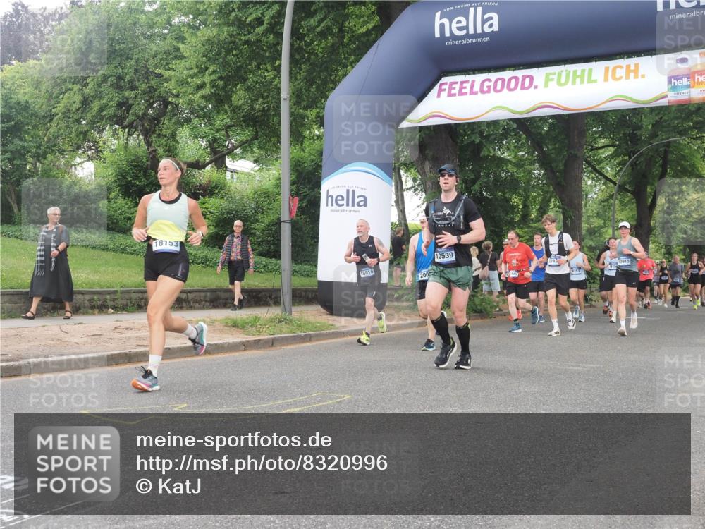 29.06.2025 - hella hamburg halbmarathon KatJ http://msf.ph/oto/8320996 29.06.2025 10:45:54 Zwischen KM18-KM19 1285, 2006, 3279, 5926, 6202 meine-sportfotos.de