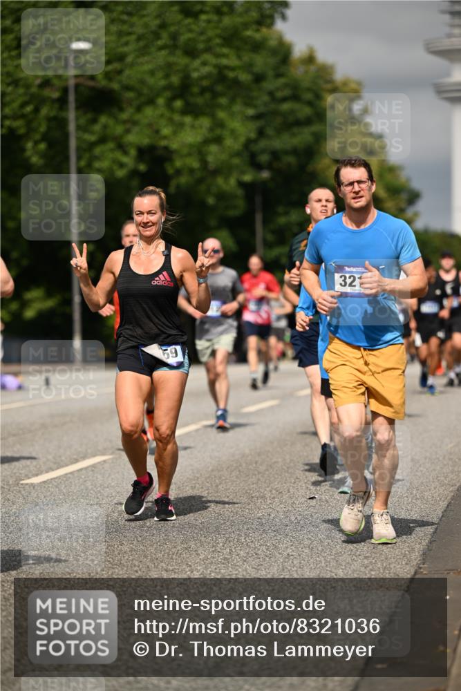 29.06.2025 - hella hamburg halbmarathon Dr. Thomas Lammeyer http://msf.ph/oto/8321036 29.06.2025 10:17:23 Kennedybrücke 1007, 1859, 2055, 2359, 2721, 2904, 2961, 2987, 3218, 3729, 4554, 4950, 5232, 6026, 6207, 7346, 7460, 8279, 8913, 9128, 9612 meine-sportfotos.de