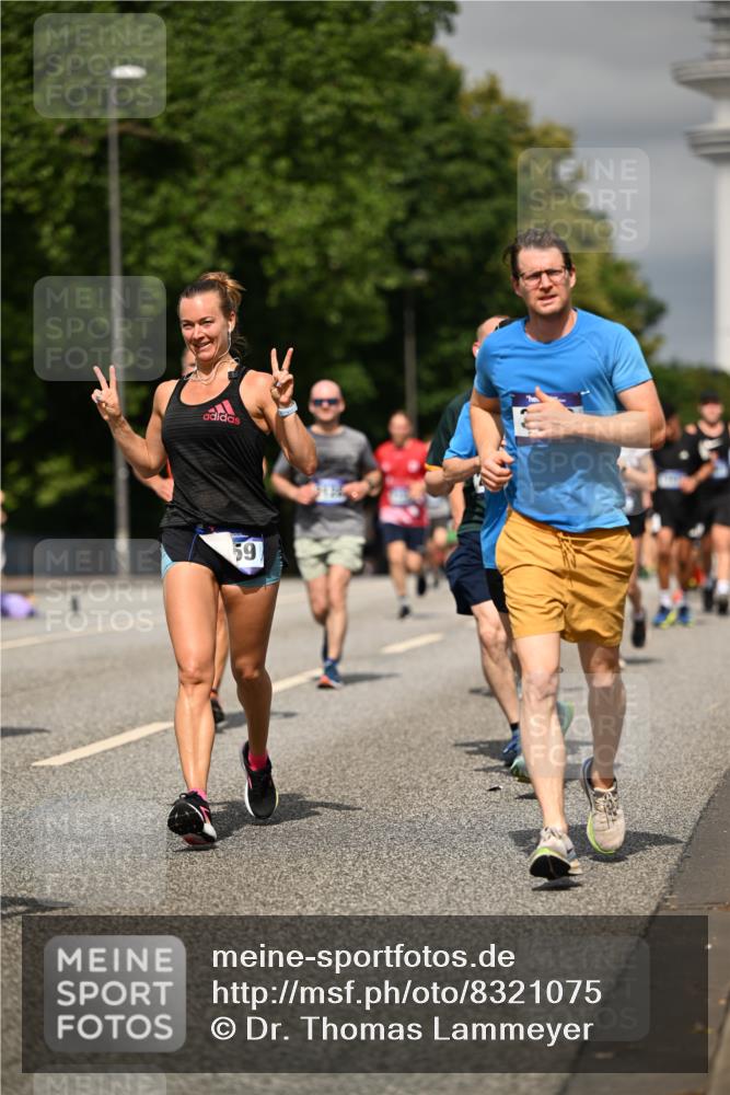 29.06.2025 - hella hamburg halbmarathon Dr. Thomas Lammeyer http://msf.ph/oto/8321075 29.06.2025 10:17:23 Kennedybrücke 1007, 1859, 2055, 2359, 2721, 2904, 2961, 2987, 3218, 3729, 4554, 4950, 5232, 6026, 6207, 7346, 7460, 8279, 8913, 9128, 9612 meine-sportfotos.de