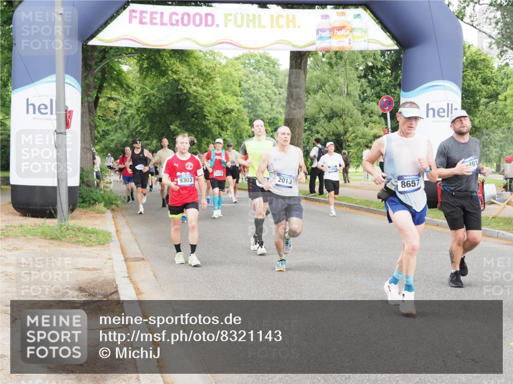 29.06.2025 - hella hamburg halbmarathon MichiJ http://msf.ph/oto/8321143 29.06.2025 10:37:17 Zwischen KM18-KM19 1630, 2013, 2880, 3562, 4247, 6115, 7100, 8112, 8437, 8454, 8657, 8921, 9031, 9303, 9491, 9597, 10859, 10860, 11819, 12203, 15803, 15950, 16738, 16891 meine-sportfotos.de