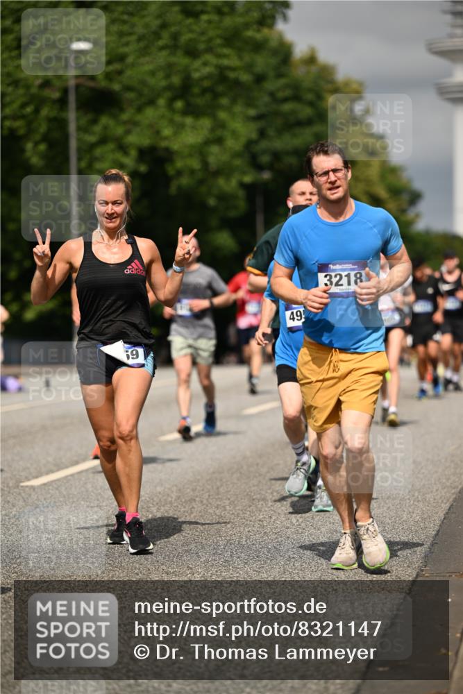 29.06.2025 - hella hamburg halbmarathon Dr. Thomas Lammeyer http://msf.ph/oto/8321147 29.06.2025 10:17:23 Kennedybrücke 1007, 1859, 2055, 2359, 2721, 2904, 2961, 2987, 3218, 3729, 4554, 4950, 5232, 6026, 6207, 7346, 7460, 8279, 8913, 9128, 9612 meine-sportfotos.de